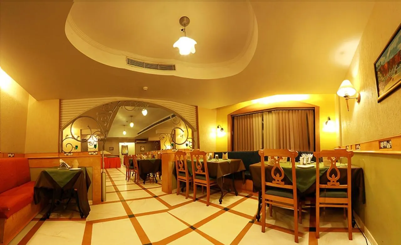 Hotel Royal Omars Kannur