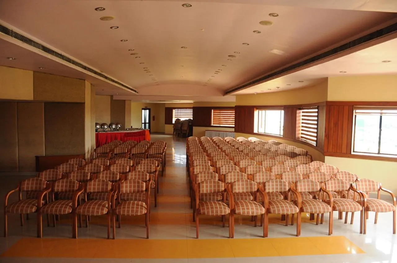 Royal Omars Hotel Kannur