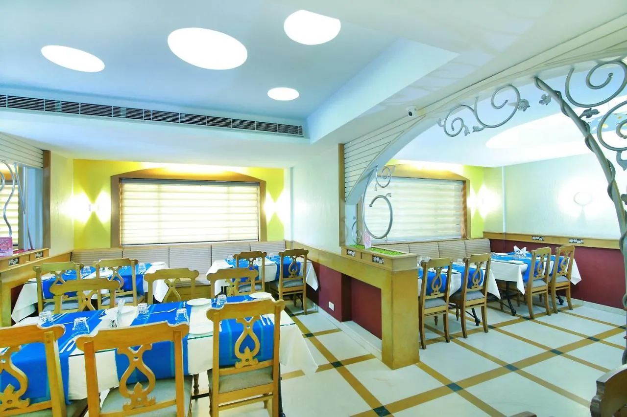 ****  Royal Omars Hotel Kannur India